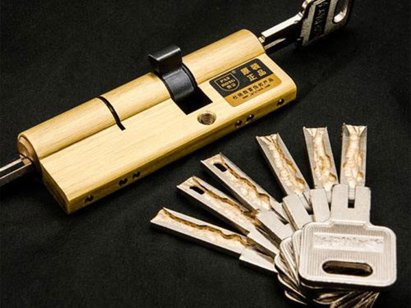 北京蘋果維修熱線-(ip7plus換電池)